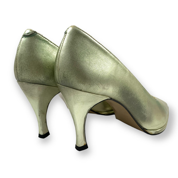 80's Designer metallic gold leather pumps - Picture 9 of 13